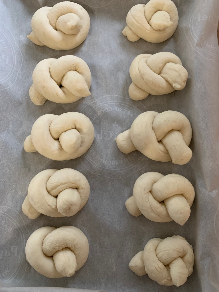 Dough knots